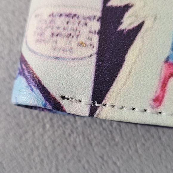 Superman Wallet - Picture 16 of 16